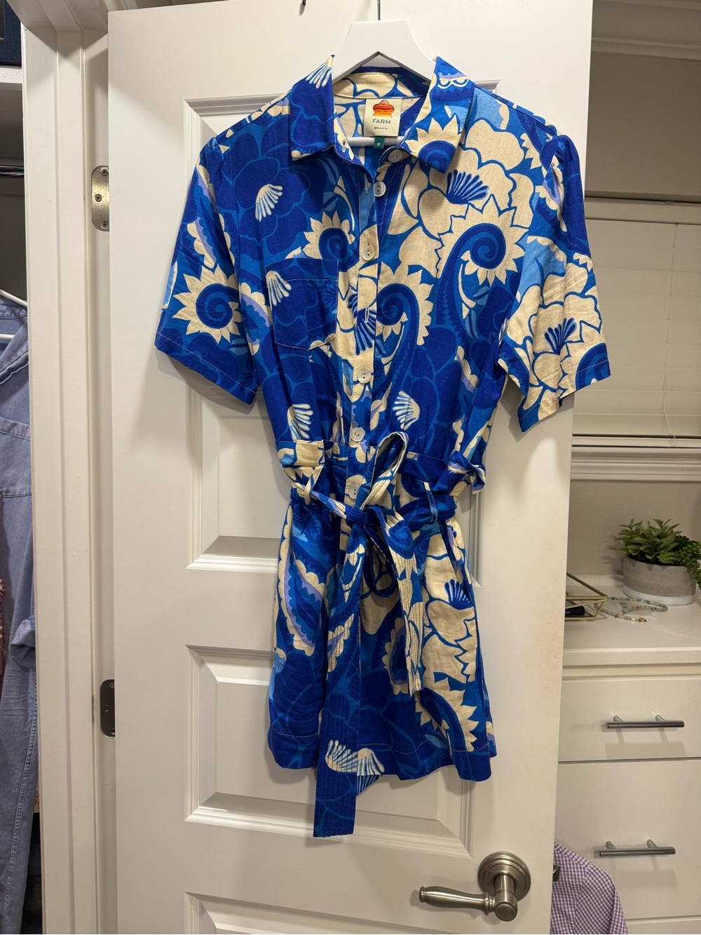 FARM Rio Blue and Cream Floral Short-Sleeve Button-Front Shirt Dress